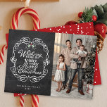 Tarjeta Festiva Chalkboard Mistletoguiones Merry Christmas Photo<br><div class="desc">'Deseándote Una Feliz Navidad' Tipografía De Saludos Blancos Dentro De Un Marco Tradicional De Vintage, Navidades Rústicos Tablero Con Tarjeta De Festividad De Fotos Mistletoes. Diseñado por fat*fa*tin. Fácil de personalizar con su propio texto, foto o imagen. Para solicitudes de personalizados, por favor contacte directamente con fat*fa*tin. Se cobran cargos...</div>