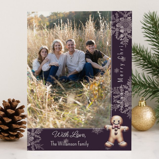 Tarjeta Festiva Charming Gingerbread Man | Purple Photo Card (Purple Charming Gingerbread Man Holiday Photo Card)