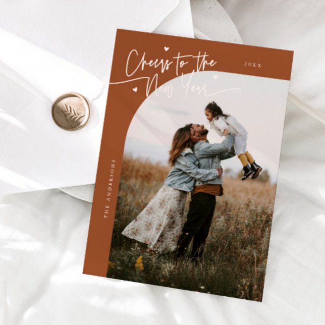 Tarjeta Festiva Cheers New Year Terracotta Curved Frame Photo (Subido por el creador)
