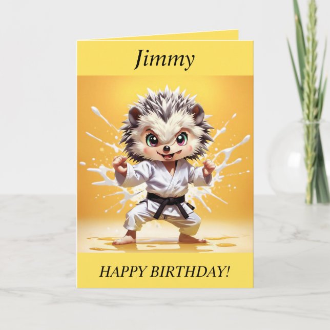 Tarjeta Festiva Chibi Hedgehog haciendo Karate Birthday Card (Anverso)