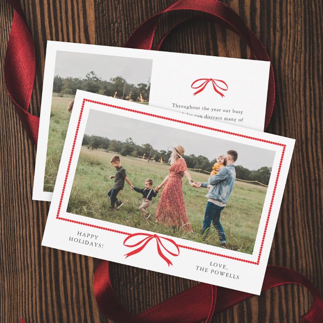 Tarjeta Festiva Classic Red Bow Photo  (Classic Red Bow Photo Christmas Holiday Cards.)