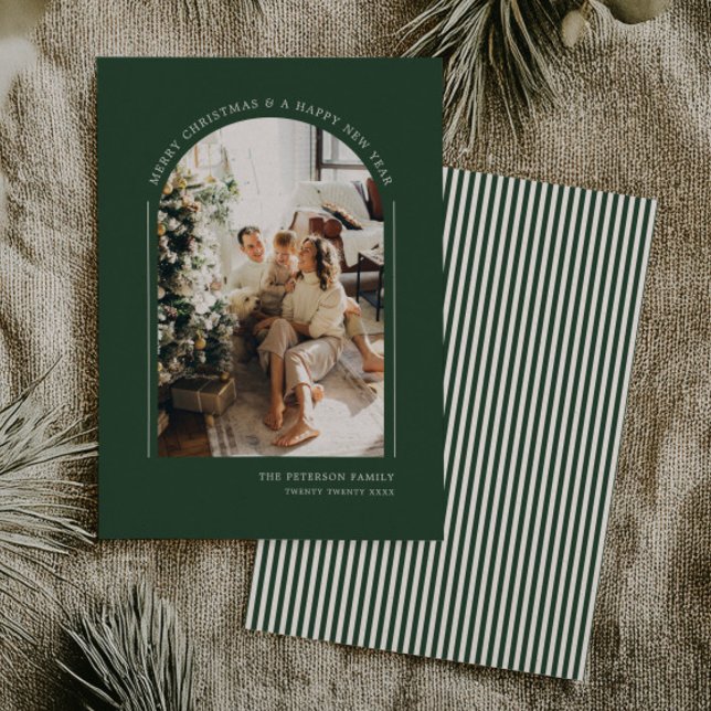 Tarjeta Festiva Classy Elegant Green Modern Christmas Family Photo (Subido por el creador)