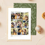 Tarjeta Festiva Colage de Fotos Navideñas Familiares Botánico Verd<br><div class="desc">Tarjeta de Navidad elegante con colage de fotos familiares con siete fotos en la parte delantera y espacio para su mensaje personalizado y nombres. La parte trasera cuenta con un patrón de follaje botánico invernal verde,  con poinsettias y bayas.</div>