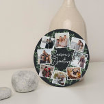 Tarjeta Festiva Collage de fotos de redondeo de acuarela alegre<br><div class="desc">Envíe saludos de vacaciones a amigos y familia en estilo moda con nuestras elegantes tarjetas de collage de fotos en una forma redondeada única. Una corona de mistletoe color verde oscuro encaja ocho de tus fotos cuadradas favoritas dispuestas en un collage con "Season's Greetings" en el centro. Personalice la parte...</div>
