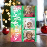 Tarjeta Festiva Collage de fotos de tintes para la mirada Feliz Na<br><div class="desc">Añada tres fotos para hacer un aspecto moderno y no tradicional — Un alegre y brillante saludo de Navidades con un moderno saludo de caligrafía de escritura. La parte posterior es un patrón de tinte de empate con un reposado de patrón de manchas claras.</div>