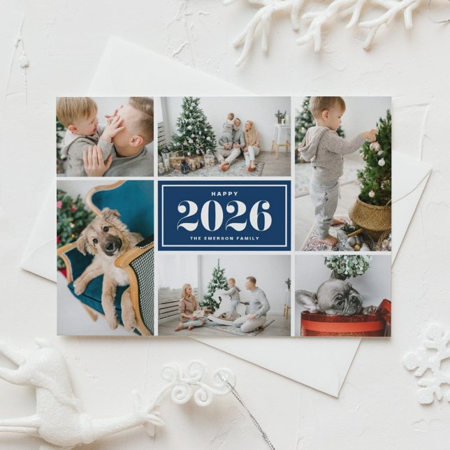 Tarjeta Festiva Collage de fotos navideño azul 2025 Feliz Año Nuev (Send 2026 new year cheer with this customizable navy blue photo collage Happy New Year Photo Card. )