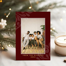 Tarjeta Festiva Con Relieve Metalizado 2026 Modern Minimal Festive Red New Year