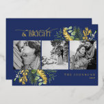 Tarjeta Festiva Con Relieve Metalizado Azul marino de oro casado y blanco negro brillante<br><div class="desc">Elegante tarjeta de Relieve metalizado de fotos azul de la Marina de Oro casada y brillante en blanco y negro Celebra tu primera temporada de vacaciones como recién casados con esta lujosa tarjeta de Navidades "Casados y Brillantes". Diseñada para reflejar la elegancia de su unión, esta tarjeta presenta una impresionante...</div>
