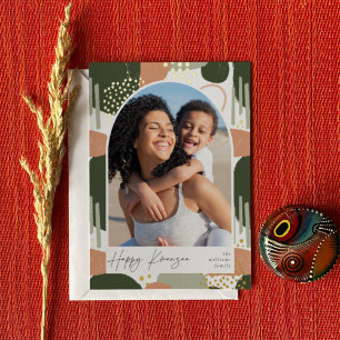 Tarjeta Festiva Con Relieve Metalizado Boho Arch   Foto vertical Kwanzaa