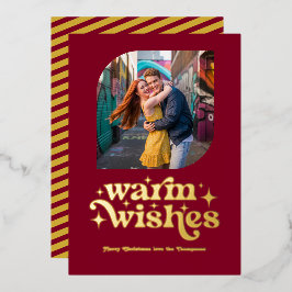 Tarjeta Festiva Con Relieve Metalizado Burgundy y Dorado Foto de Navidad Moderna Retro