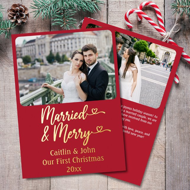 Tarjeta Festiva Con Relieve Metalizado Casado Merry Newlyweed Personalizado Red First Chr (Married & Merry Custom 2-Photo Christmas Card in Red, with Personal Message & Photo on Back.)