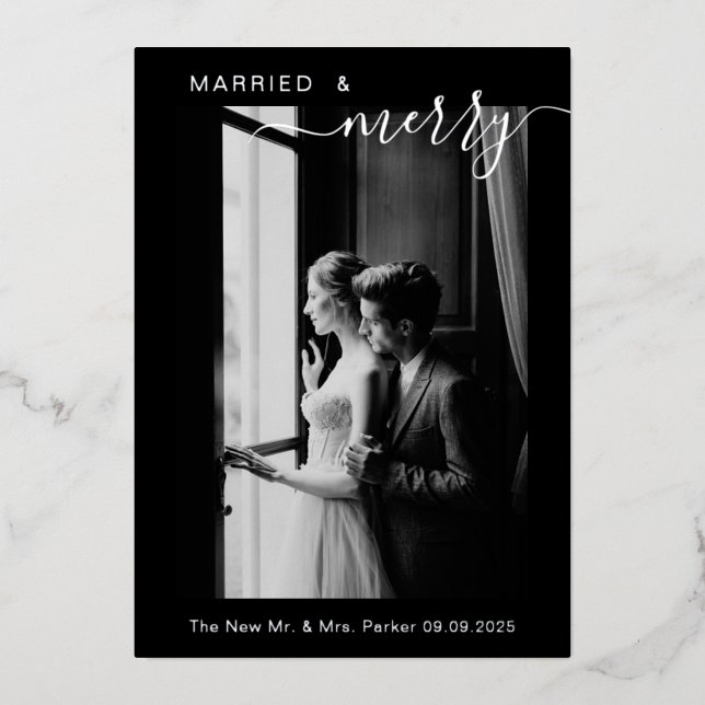 Tarjeta Festiva Con Relieve Metalizado Casados Modernos & Parejas Felices 1er Navidad (Anverso)