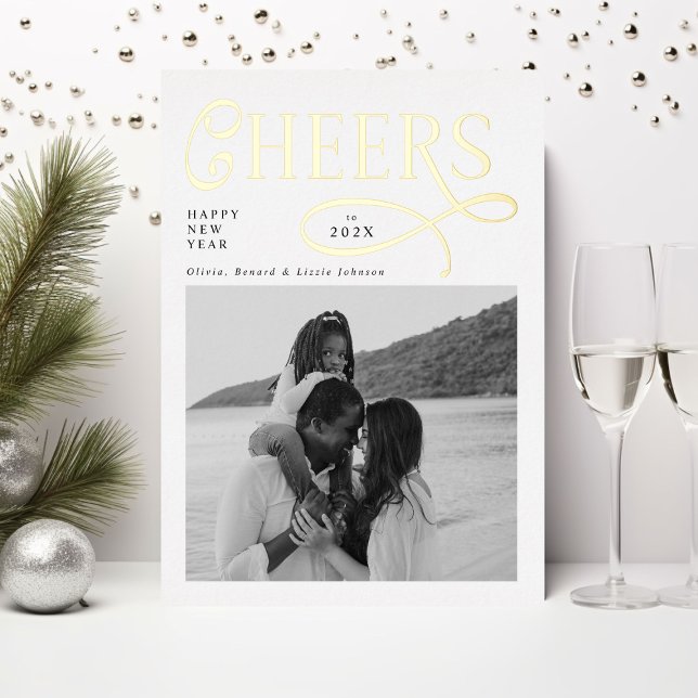 Tarjeta Festiva Con Relieve Metalizado Cheers  Happy New Year Modern Chic Family 2 Photo (Subido por el creador)