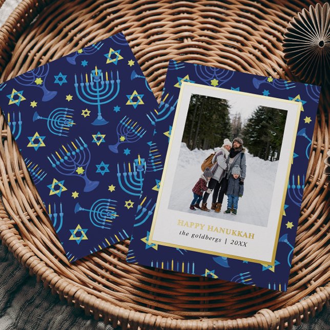 Tarjeta Festiva Con Relieve Metalizado Classi Blue gold Menorah Stars 3 Fotos Hanukkah (Subido por el creador)