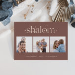Tarjeta Festiva Con Relieve Metalizado Conexión estriada | Collage de fotos Hanukkah<br><div class="desc">Envíe saludos de Hanukkah a amigos y familiares en estilo moda con nuestras elegantes tarjetas de fotos. Diseñada para acomodar tres de tus fotos cuadradas favoritas dispuestas una al lado de la otra en formato de collage, la tarjeta muestra el saludo de tu personalizado (mostrado con "Hanukkah alegre") y el(los)...</div>