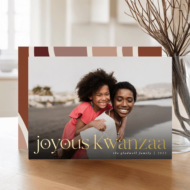 Tarjeta Festiva Con Relieve Metalizado Conexión | Foto completa Joyous Kwanzaa (Subido por el creador)