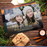 Tarjeta Festiva Con Relieve Metalizado Crea tu propio oro de fotos navideñas de Feliz<br><div class="desc">Crea tu propia tarjeta de festividad de Relieve metalizado de festividad de festividad de festividad de festividad de festividad de Ferry Christmas. Puedes añadir tus propias fotos,  texto,  nombre y año y crear una tarjeta de Navidades muy personal y única.</div>