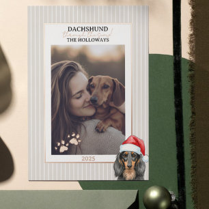 Tarjeta Festiva Con Relieve Metalizado Dachshund atraviesa la acuarela de la nieve