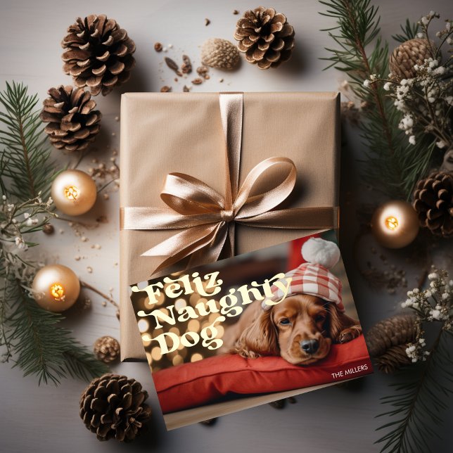 Tarjeta Festiva Con Relieve Metalizado Divertido Feliz Perro Travieso Mascota Navidad Mod (Funny Feliz Naughty Dog Pet Christmas Modern Foil Holiday Card)