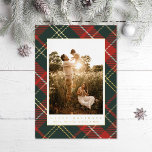 Tarjeta Festiva Con Relieve Metalizado Elegante Foto de Cuadro Escocés Rojo y Verde Tradi<br><div class="desc">Patrón de cuadro escocés original: festivo rojo y verde con toques de auténtico foil dorado</div>