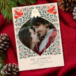 Tarjeta Festiva Con Relieve Metalizado Elegante foto de follaje del cardenal de arte folc<br><div class="desc">¡Envíe alegría por las vacaciones con esta impresionante tarjeta de Navidades con Relieve metalizado de oro real! Muestra tu foto en un marco adornado, rodeado de hojas festivas, bayas y cardenales rojos con encanto. Es una manera encantadora de compartir amor y alegría esta temporada. La imagen del marcador de posición...</div>