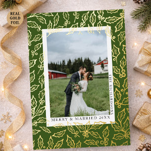 Tarjeta Festiva Con Relieve Metalizado Elegante Foto de Primer Navidad Casados en Verde O