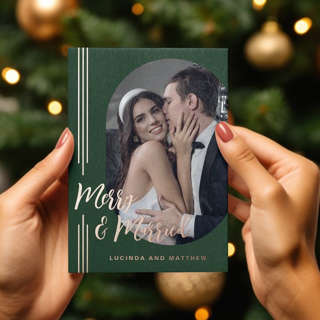 Tarjeta Festiva Con Relieve Metalizado Elegante guión foto casada y morada (Subido por el creador)