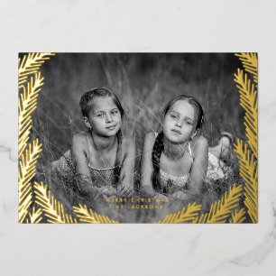 Tarjeta Festiva Con Relieve Metalizado Elegante marco de hojas de pino de ORO Fotos navid