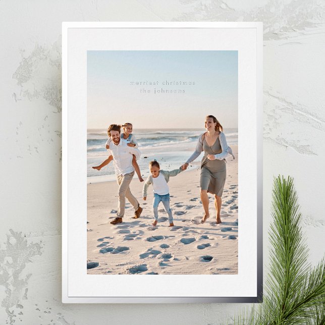 Tarjeta Festiva Con Relieve Metalizado Elegante Navidades simples con marco plateado y fo (Subido por el creador)