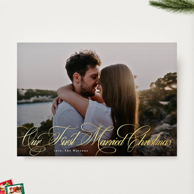 Tarjeta Festiva Con Relieve Metalizado Elegante | Nuestros primeros Navidades casados | O (Subido por el creador)