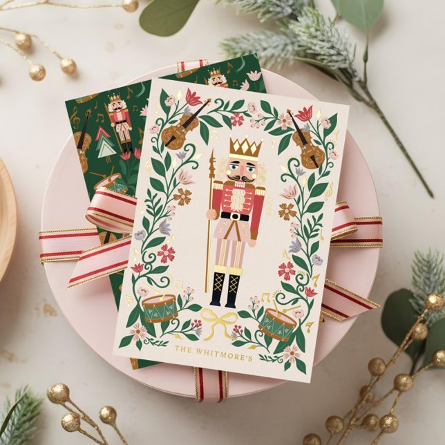 Tarjeta Festiva Con Relieve Metalizado Elegantes Navidades florales Ballet Nudista Musica (Elegant Floral Christmas Nutcracker Ballet Musical Foil Holiday Card)