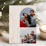Tarjeta Festiva Con Relieve Metalizado Familia de fotos Merry Everything 2<br><div class="desc">Merry Everything,  arco y marco cuadrado 2 foto tarjeta de vacaciones Relieve metalizado. Características,  respaldo de color verde sólido.</div>