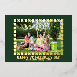 Tarjeta Festiva Con Relieve Metalizado Feliz día de los clientes Shamrocks foto de la fam
