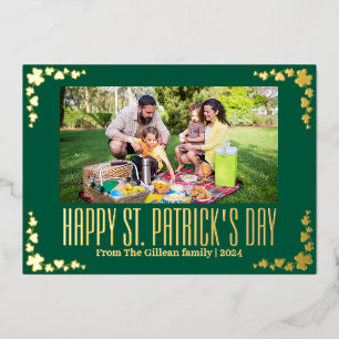 Tarjeta Festiva Con Relieve Metalizado Feliz Día de San Patrick, foto de la familia Shamr