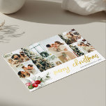 Tarjeta Festiva Con Relieve Metalizado Feliz guión navideño Berry deja Collage de fotos<br><div class="desc">Disfrute del espíritu festivo con nuestra lujosa tarjeta de Navidades personalizada, diseñada para capturar el calor y la alegría de la temporada. La carta ocupa el centro del escenario con un delicioso arreglo de cinco fotos de tamaño cuadrado, cada una de las cuales cuenta una historia única de los momentos...</div>