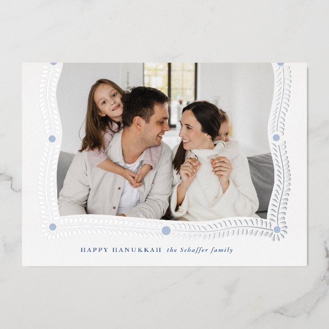 Tarjeta Festiva Con Relieve Metalizado Feliz marco de Hanukkah foto de la luz (Anverso)