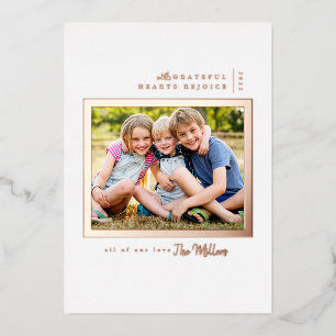 Tarjeta Festiva Con Relieve Metalizado FELIZ NAVIDAD Con Corazones Agradecidos Regocíje