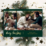 Tarjeta Festiva Con Relieve Metalizado Feliz Navidad, guión moderno 2 fotos oro<br><div class="desc">Aprecie los preciados momentos de su familia esta temporada navideña con nuestra tarjeta de Navidades de collage de fotos personalizados. Esta exclusiva tarjeta de felicitación muestra una bonita colección de fotografías familiares favoritas, artísticamente combinadas para crear un diseño festivo y reconfortante. Personalízalo con 2 de tus fotos más preciadas, desde...</div>