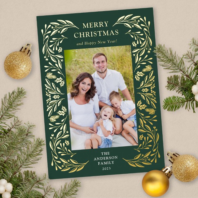 Tarjeta Festiva Con Relieve Metalizado Feliz Navidad Invierno Greenery Photo Gold (Gold Foil Christmas Card)