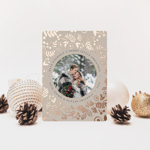 Tarjeta Festiva Con Relieve Metalizado Foto Botánica de Invierno Rosa Dorado