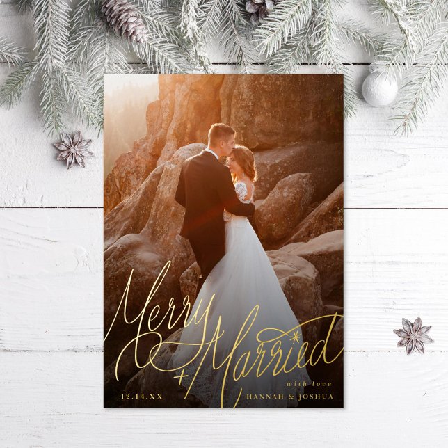 Tarjeta Festiva Con Relieve Metalizado Foto con letras de mora y casada (Subido por el creador)