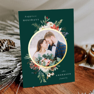 Tarjeta Festiva Con Relieve Metalizado Foto de Círculo de Oro y Verde Floral de invierno