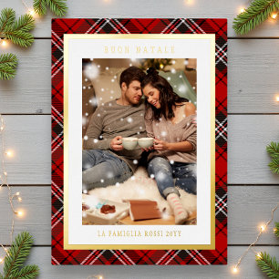 Tarjeta Festiva Con Relieve Metalizado Foto de Cuadro Escocés Rojo de Navidad