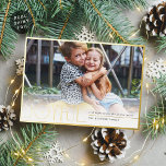 Tarjeta Festiva Con Relieve Metalizado FOTO DE LA FAMILIA 2023 niños de la actualidad cor<br><div class="desc">por kat massard >>> WWW.SIMPLYSWEETPAPERIE.COM <<< Con acentos de Relieve metalizado reales y brillantes! Un diseño de tarjetas de moda que incluye la cita JOYFUL con tu foto favorita en Orientación horizontal CONTACT kat@simplysweetpaperie.com si necesitas una mano para conseguir que tu foto encaje perfectamente</div>
