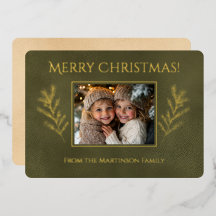 Foto de las ramas verdes de pino navideño