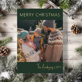 Tarjeta Festiva Con Relieve Metalizado Foto de Navidad con Verde Bosque y Dorado