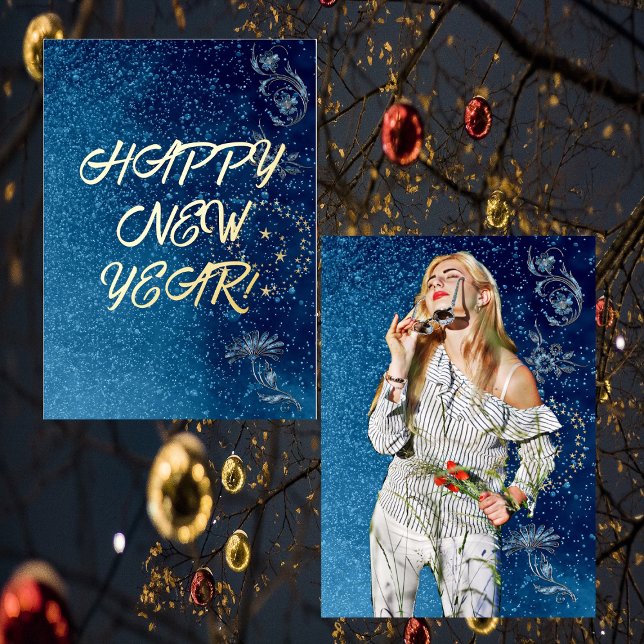 Tarjeta Festiva Con Relieve Metalizado Foto de Novia con Feliz Año Nuevo Brillante Azul (Blue Sparkling Happy New Year Girlfriend Photo Foil Holiday Card)