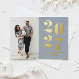Tarjeta Festiva Con Relieve Metalizado Foto del Año Nuevo 2027 con Tipografía Negrita en