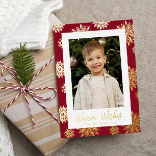 Tarjeta Festiva Con Relieve Metalizado Foto festiva de copos de nieve de arándano y dorad