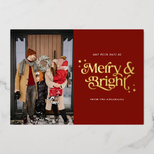 Tarjeta Festiva Con Relieve Metalizado Foto: Merry y Navidades rojos brillantes